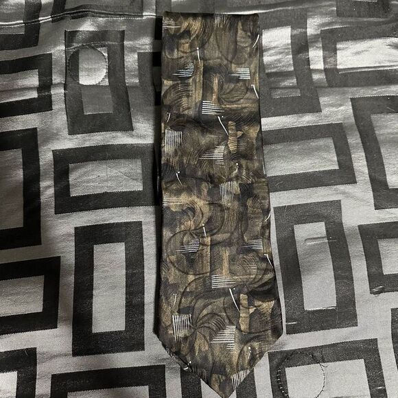 Dimitrius olive/black with white scratch detailing neck Tie, 100% Silk Great c - Picture 4 of 5